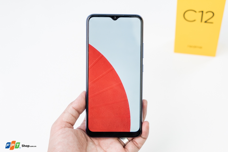 Realme C12