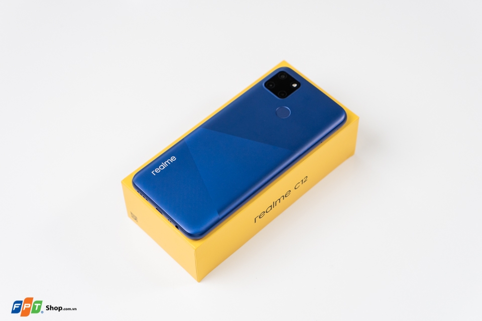 Realme C12