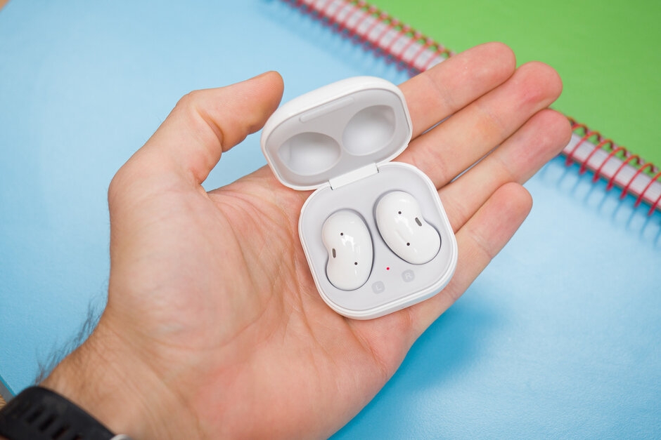 Đánh giá chi tiết tai nghe Samsung Galaxy Buds Live