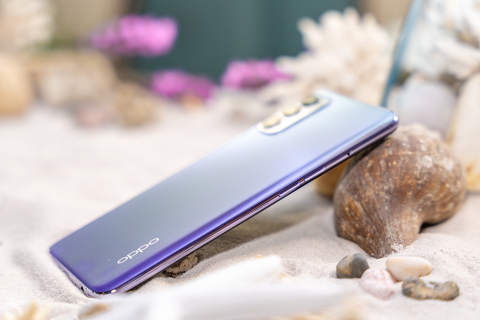 OPPO Reno4
