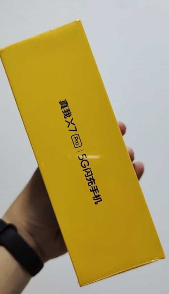 Hộp bán lẻ Realme X7 Pro (ảnh 2) Hộp bán lẻ Realme X7 Pro (ảnh 2)