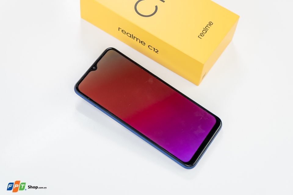 Realme C12