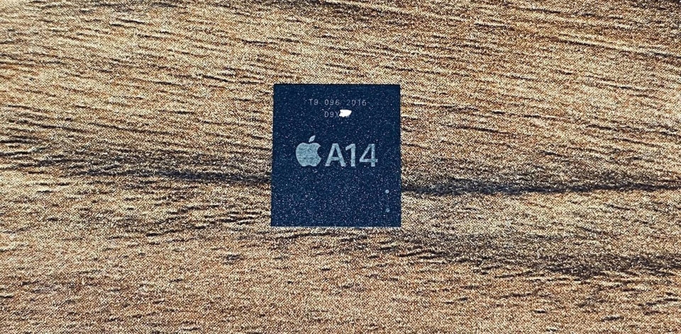 iPhone 12 iPhone 12