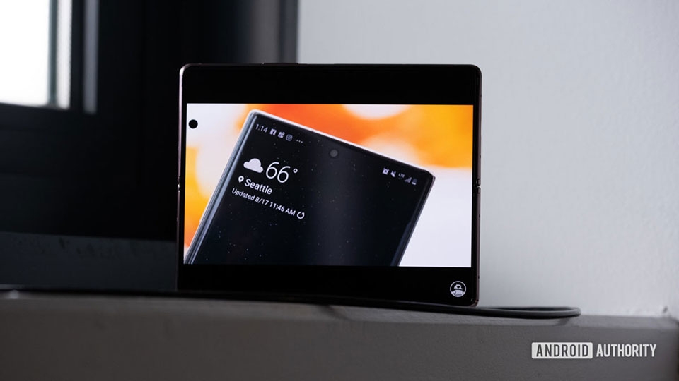 Samsung Galaxy Z Fold 2