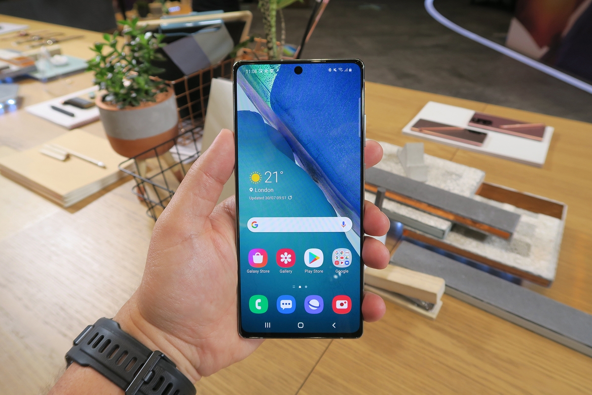 Nhìn từ Samsung Galaxy Note 20, bạn sẽ thấy nhiều điều thú vị ở Galaxy S21 1