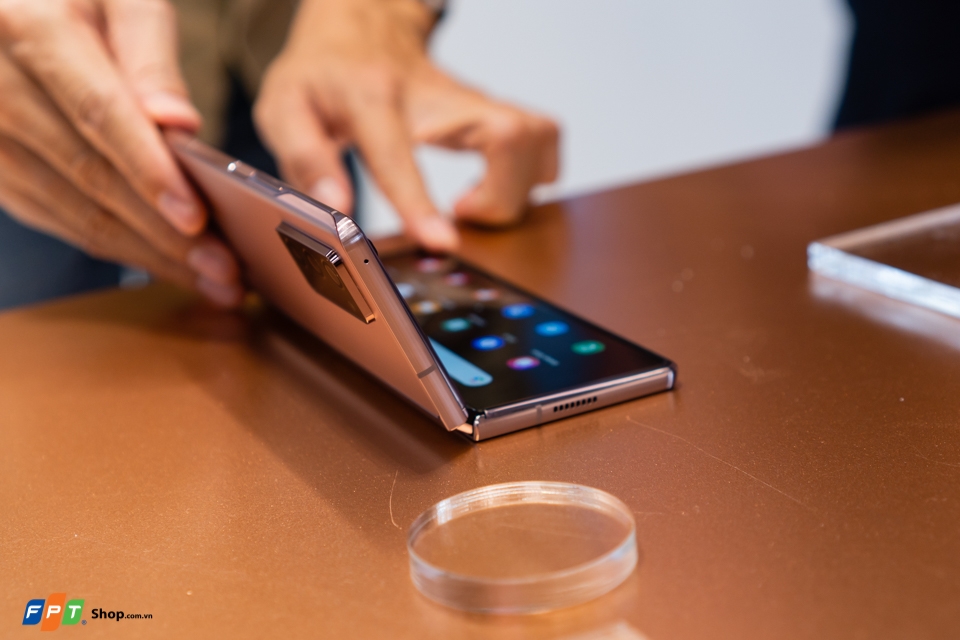 Samsung Galaxy Z Fold 2 5G