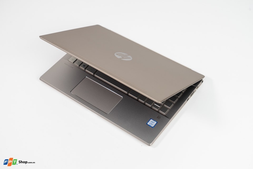 HP Pavilion 14-ce3018TU-1