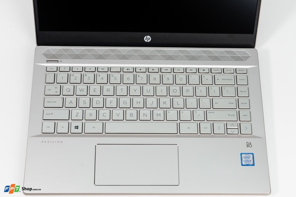 HP Pavilion 14-ce3018TU-4