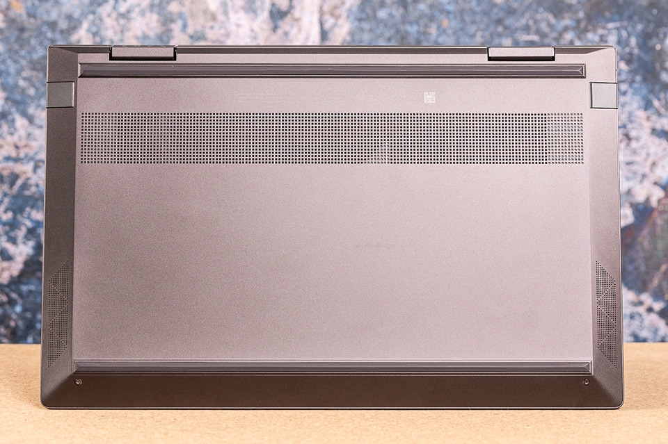 Trên tay laptop HP Envy x360 13 (2020)