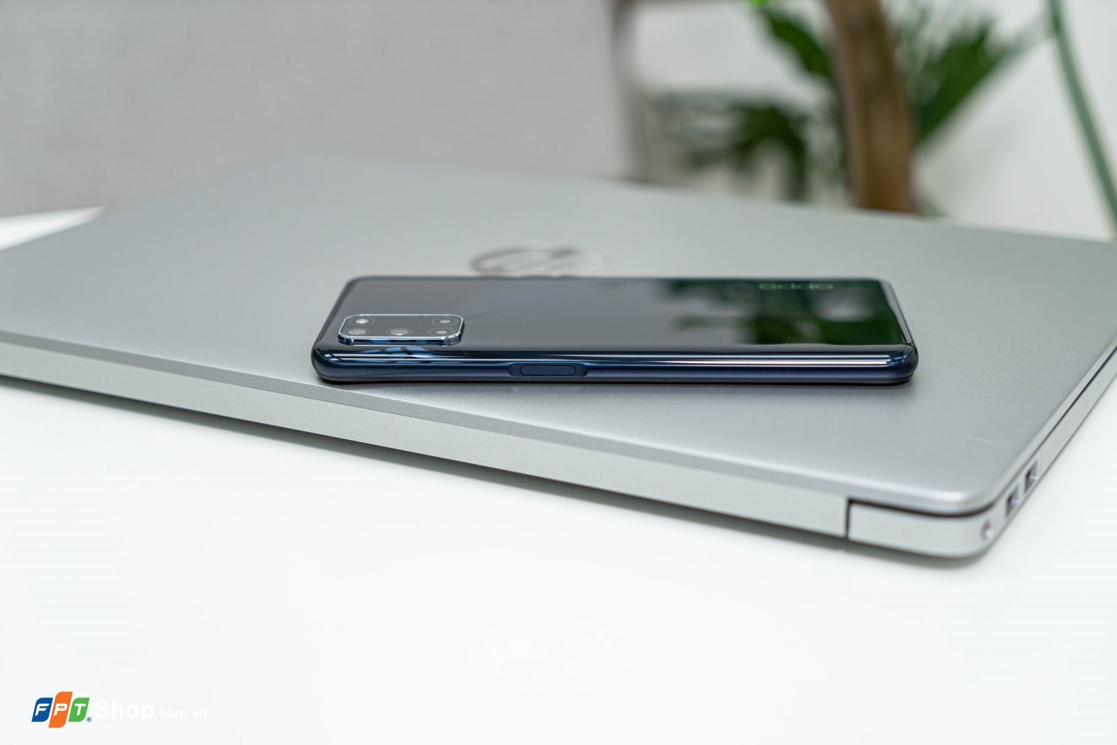 OPPO A52