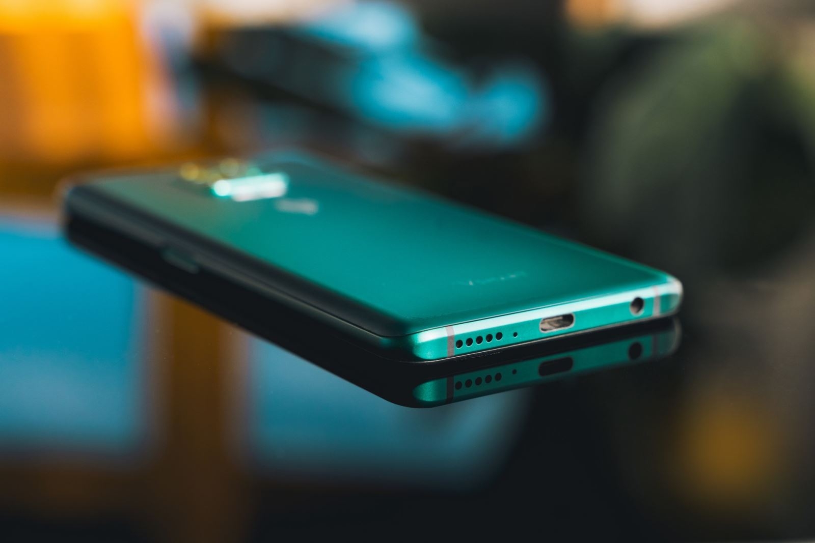 Mở hộp và trên tay Vsmart Aris Pro