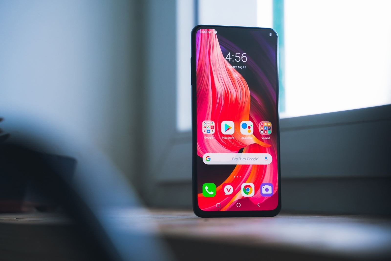 Mở hộp và trên tay Vsmart Aris Pro