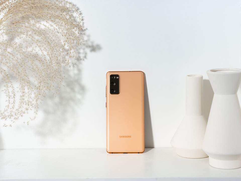 Galaxy S20 FE sẽ nhận được 3 bản cập nhật Android Galaxy S20 FE sẽ nhận được 3 bản cập nhật Android