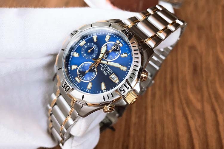 5 lý do bạn nên mua đồng hồ chính hãng tại FPT Shop 2