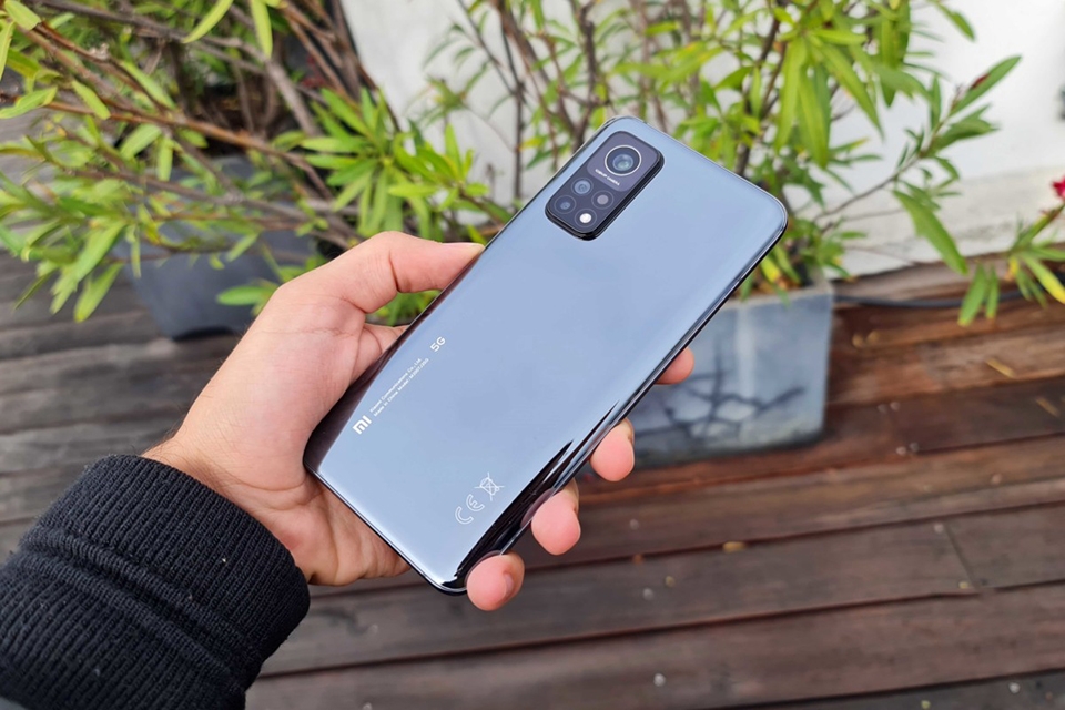 Cảm biến vân tay của Xiaomi Mi 10T Pro được tích hợp với nút nguồn Cảm biến vân tay của Xiaomi Mi 10T Pro được tích hợp với nút nguồn