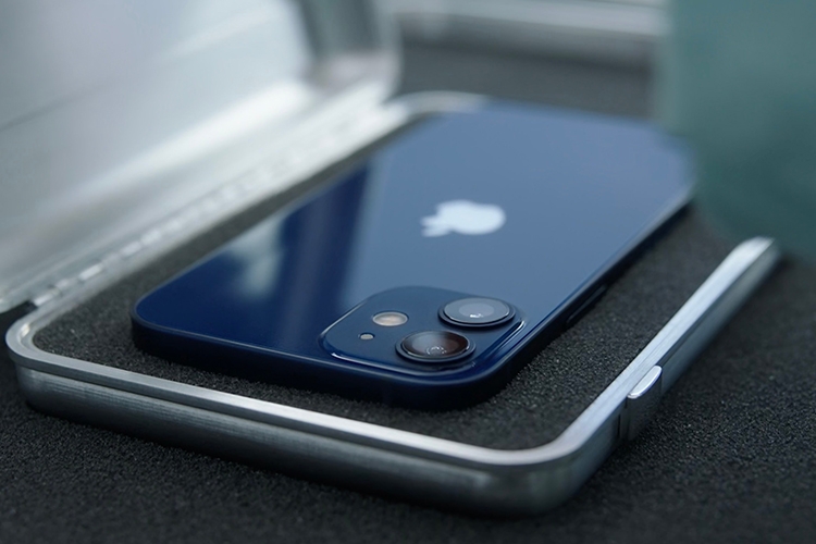 iPhone 12 mini ra mắt: Chiếc iPhone nhỏ nhất, mỏng nhất và rẻ nhất dòng iPhone 12 1