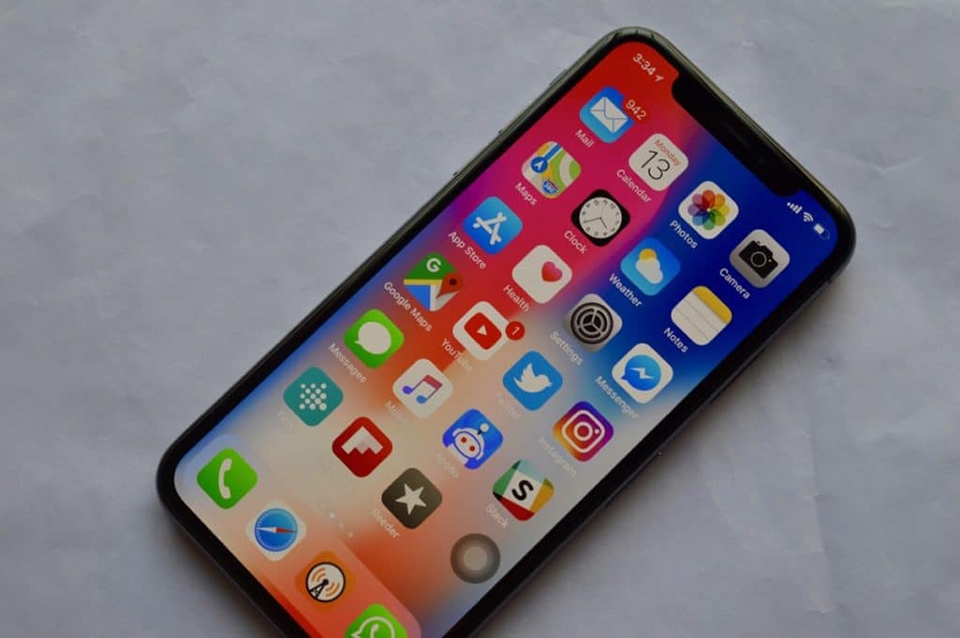 So sánh iPhone X và iPhone 12 (ảnh 3)