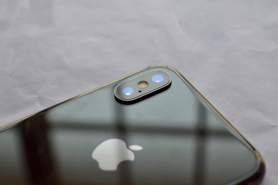 So sánh iPhone X và iPhone 12 (ảnh 6)