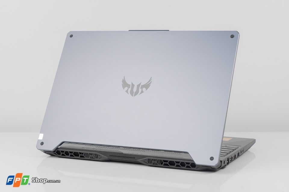 Điểm danh loạt laptop chơi game đang hạ giá hấp dẫn nhất FPT Shop hiện tại 1