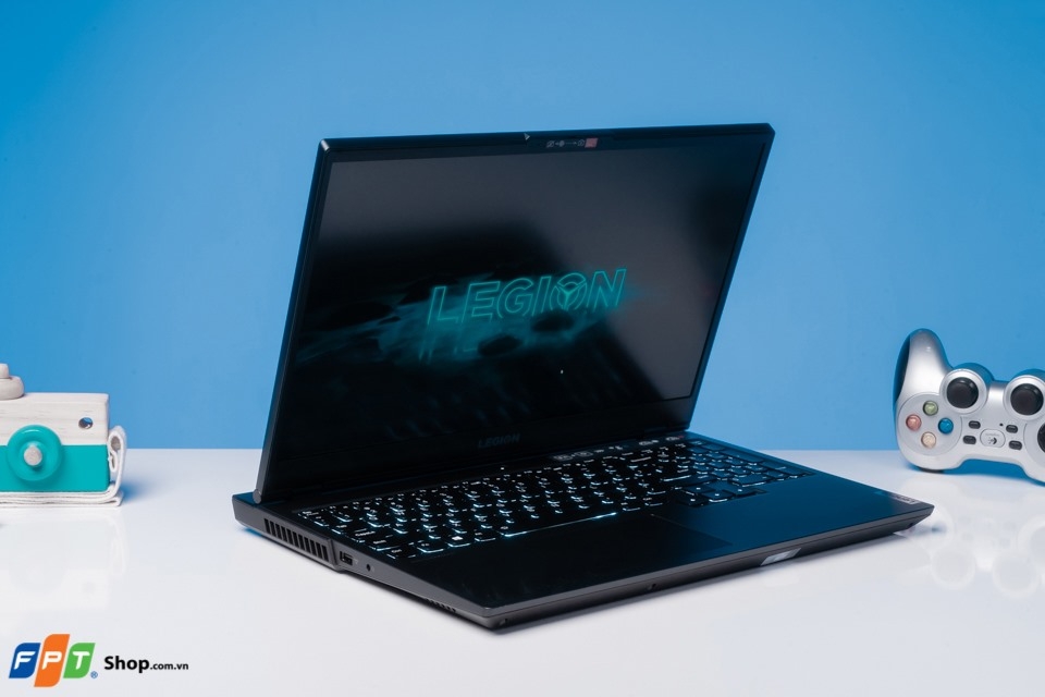 Điểm danh loạt laptop chơi game đang hạ giá hấp dẫn nhất FPT Shop hiện tại 6