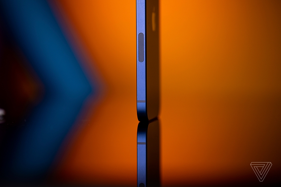 iPhone 12 iPhone 12