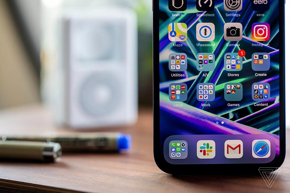 iPhone 12 iPhone 12