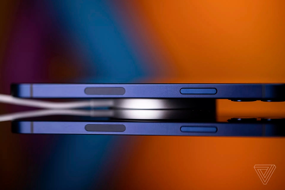 iPhone 12 iPhone 12