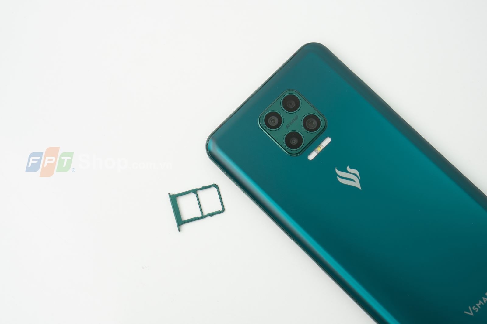 Trên tay Vsmart Aris Pro: Khi camera selfie hoàn toàn biến mất! 14