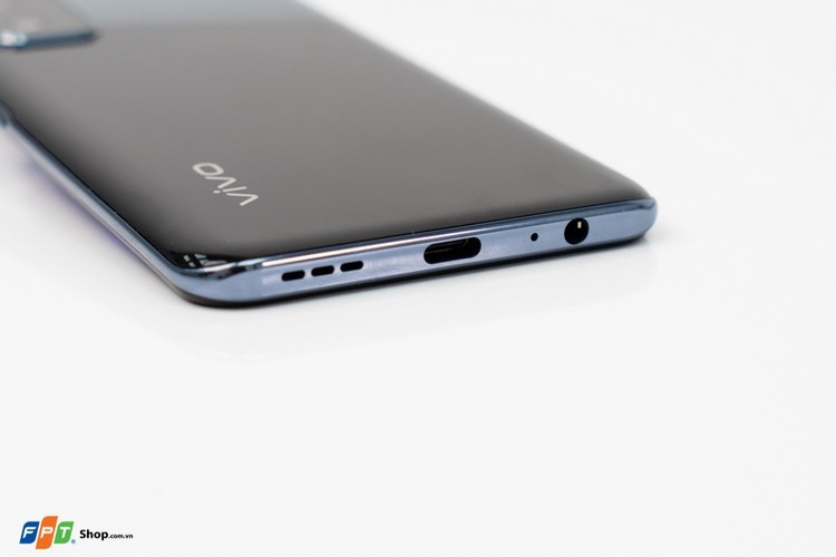 Thiết kế vivo V20 SE