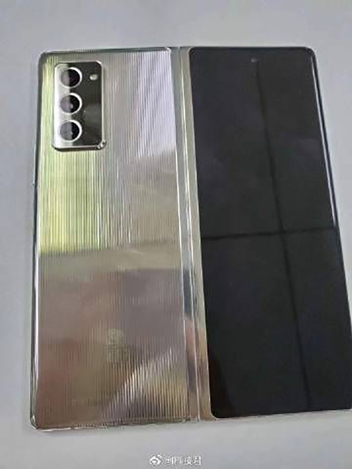 Ảnh thực tế Samsung W21 5G (ảnh 3)