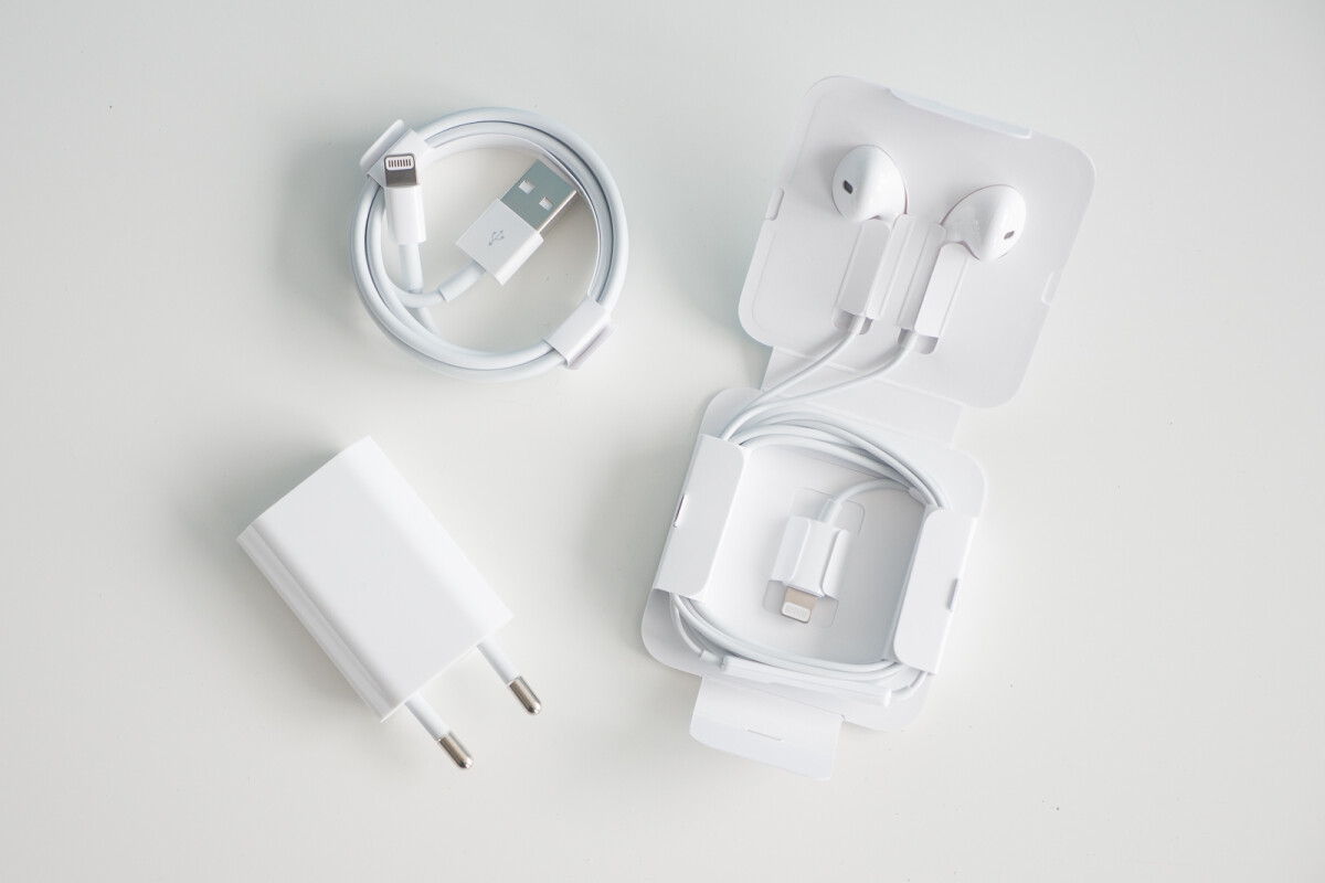 Loạt công nghệ gắn liền với iPhone một thời nay đã biến mất theo thời gian 10