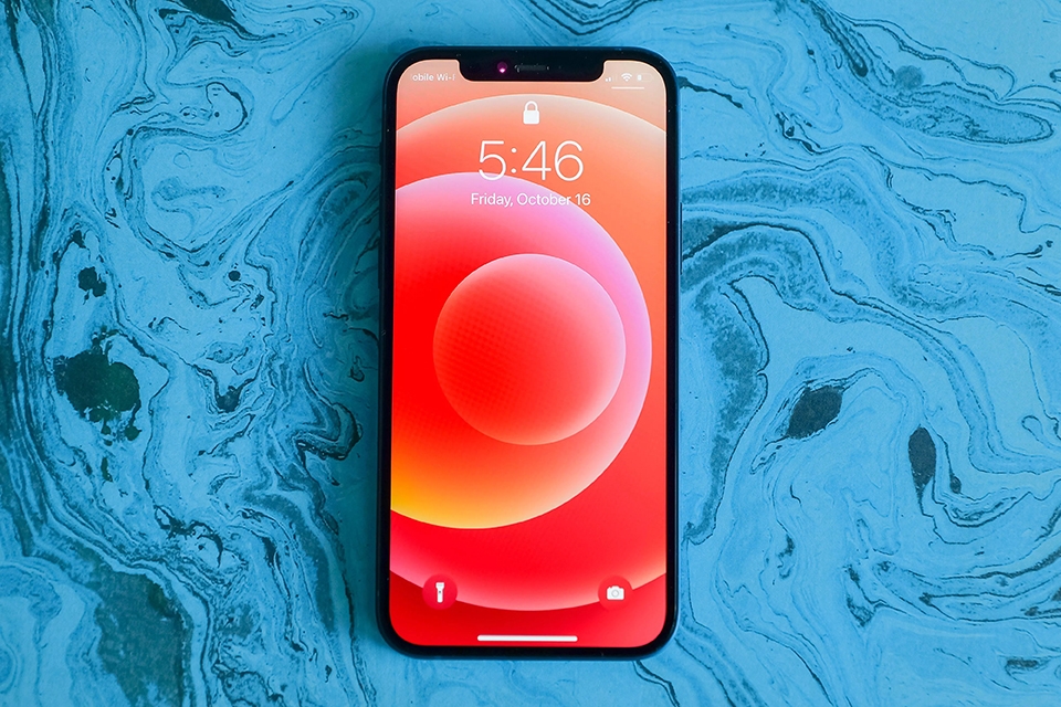 iPhone 12 iPhone 12
