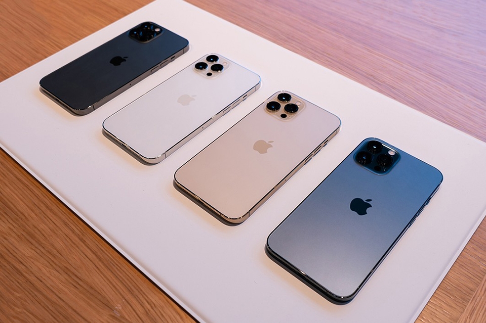 iPhone 12 Pro Max cũng là mẫu iPhone đắt nhất hiện tại