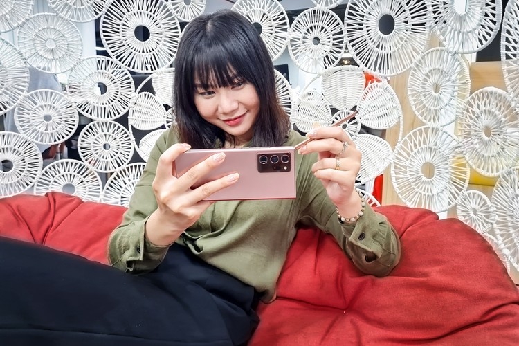 "Khởi nghiệp" cùng Galaxy Note20 Series