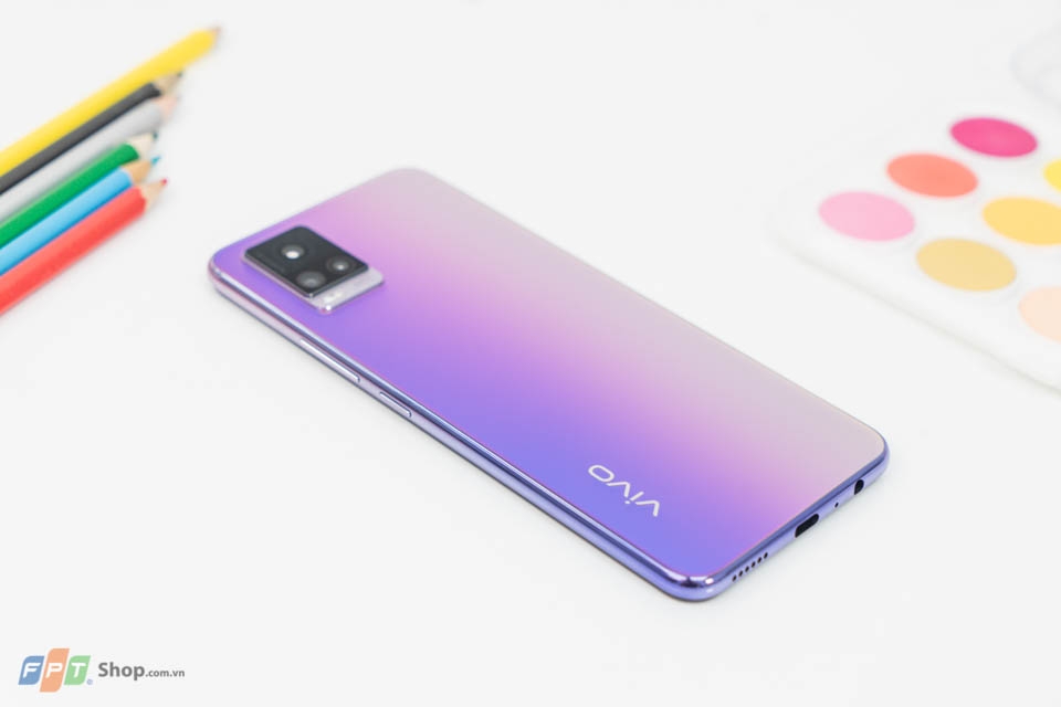 vivo V20