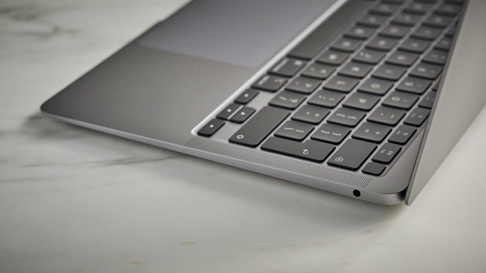 MacBook Air mới