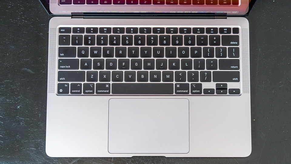 MacBook Air mới