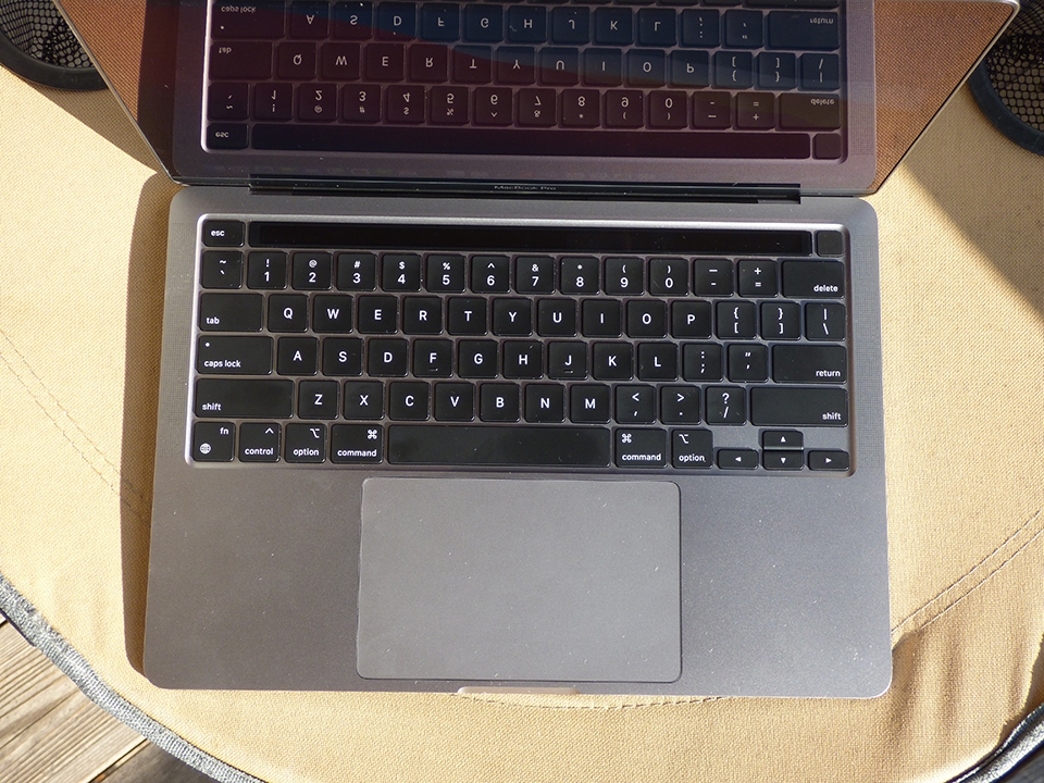 MacBook Pro 13 inch (M1, Late 2020)