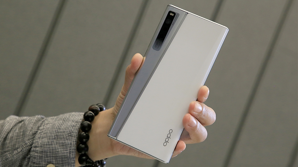 OPPO X 2021