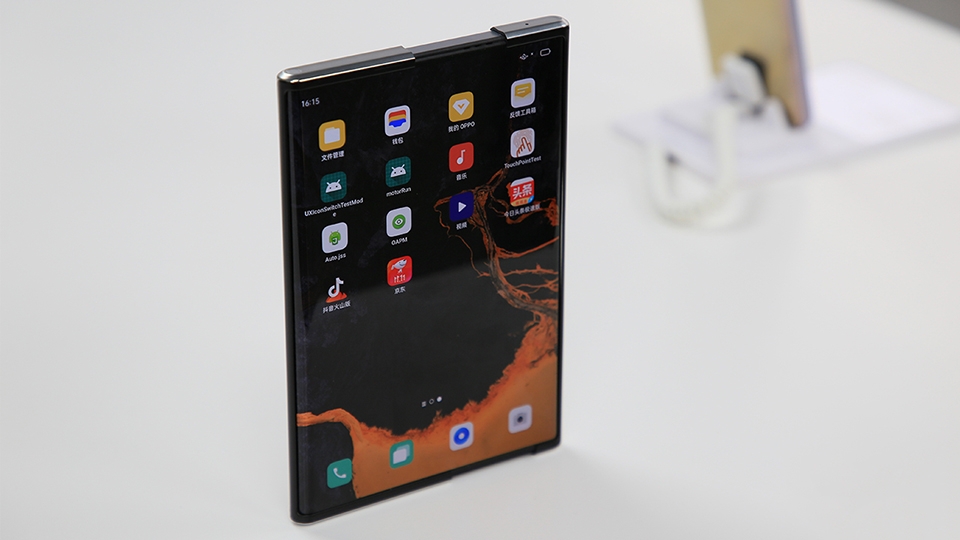 OPPO X 2021