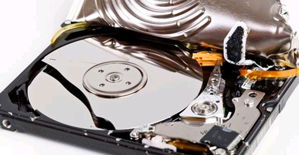 Khắc phục lỗi ổ cứng vẫn quay nhưng không nhận Khắc phục lỗi ổ cứng vẫn quay nhưng không nhận