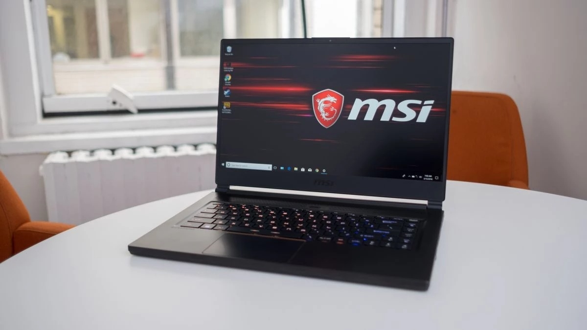 Laptop MSI GS65 9SD