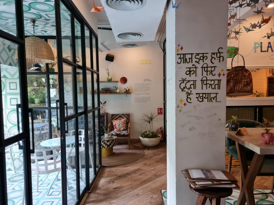 Camera iPhone 12 vs Samsung Galaxy S20 FE Camera iPhone 12 vs Samsung Galaxy S20 FE