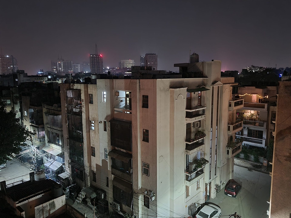 Camera iPhone 12 vs Samsung Galaxy S20 FE Camera iPhone 12 vs Samsung Galaxy S20 FE