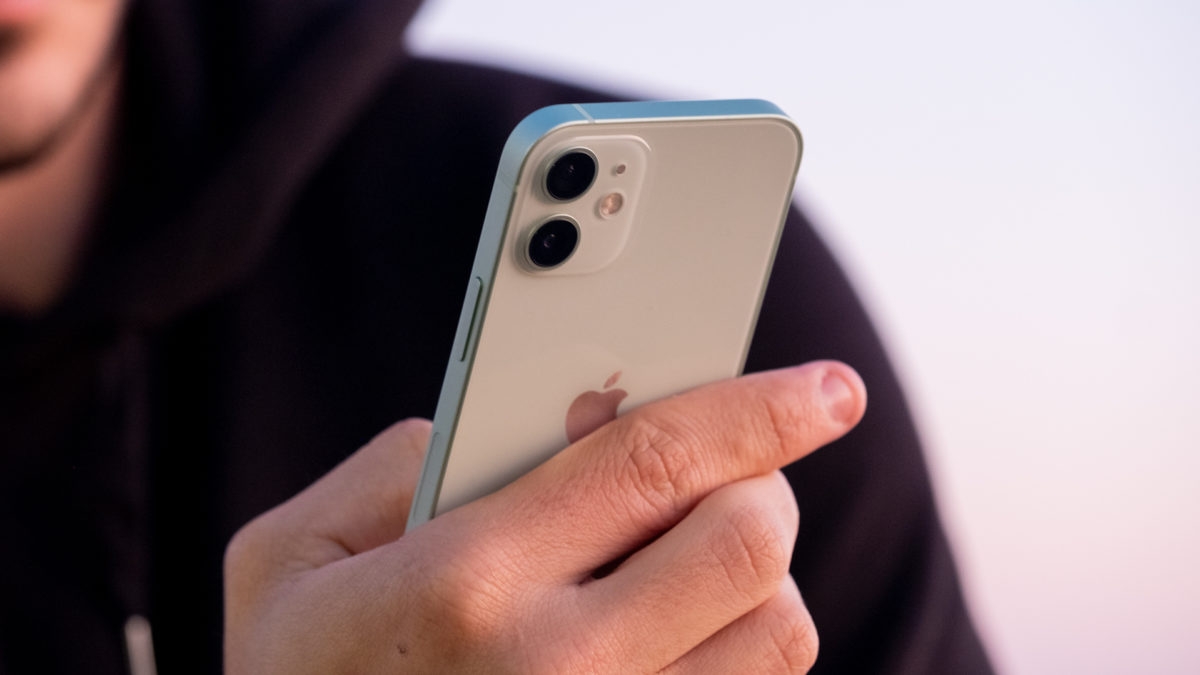 Một số chia sẻ thực tế về iPhone 12 mini