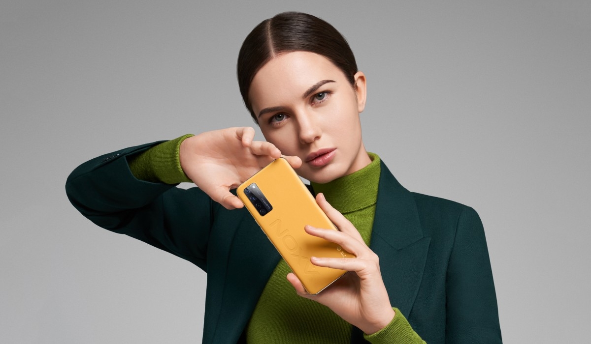 ZTE Axon 20 5G có thêm bản Extreme Edition với mặt lưng giả da và RAM 12GB