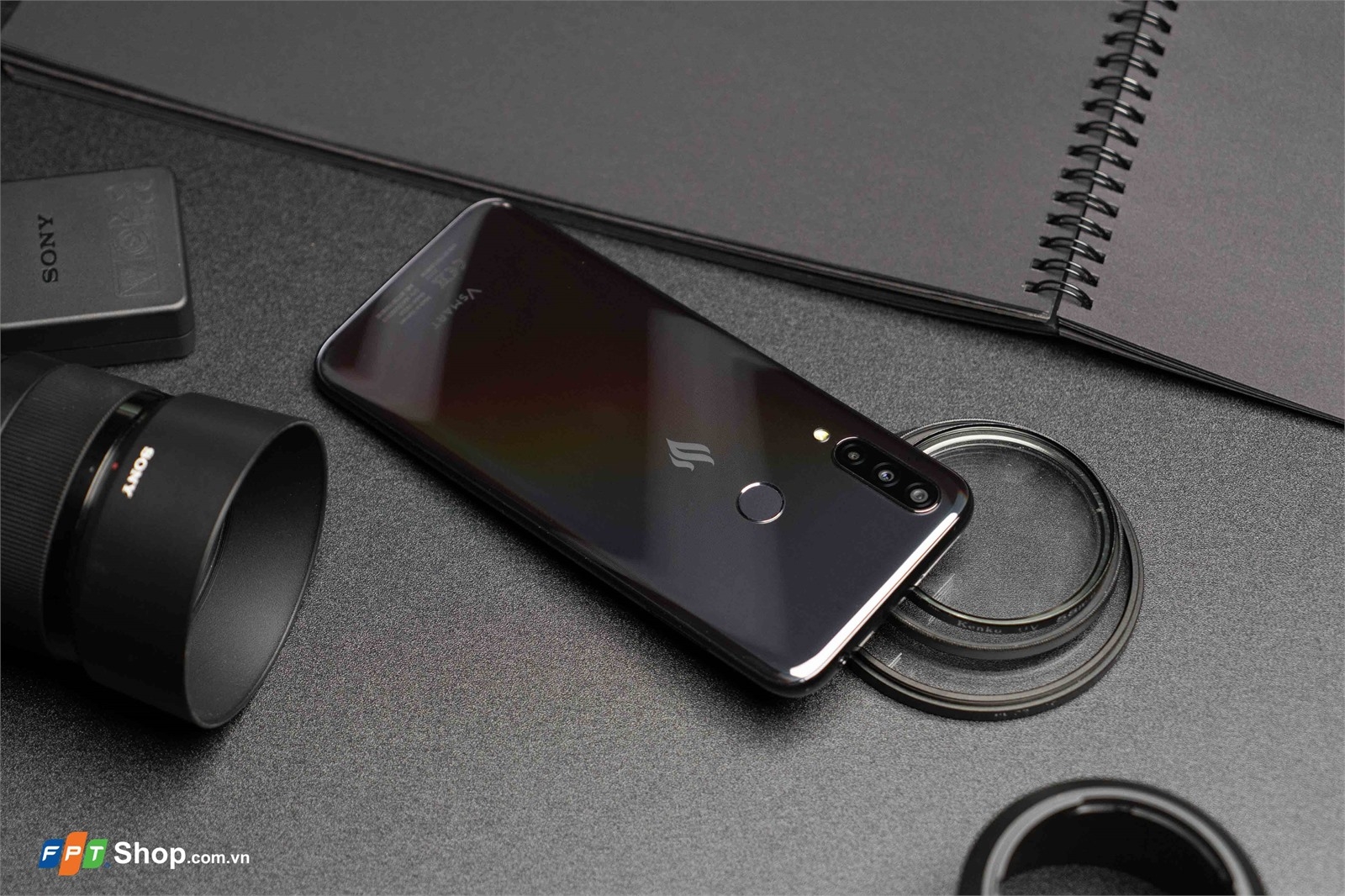 10 smartphone bán chạy nhất FPT Shop tháng 11/2020: iPhone 12 Pro Max xuất sắc góp mặt! 4