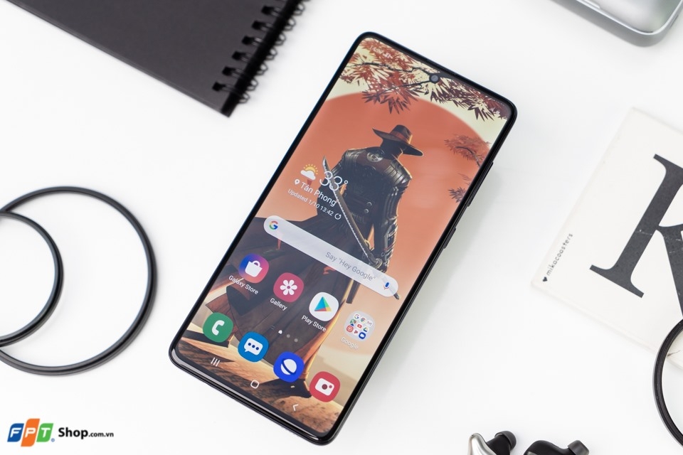 10 smartphone bán chạy nhất FPT Shop tháng 11/2020: iPhone 12 Pro Max xuất sắc góp mặt! 7