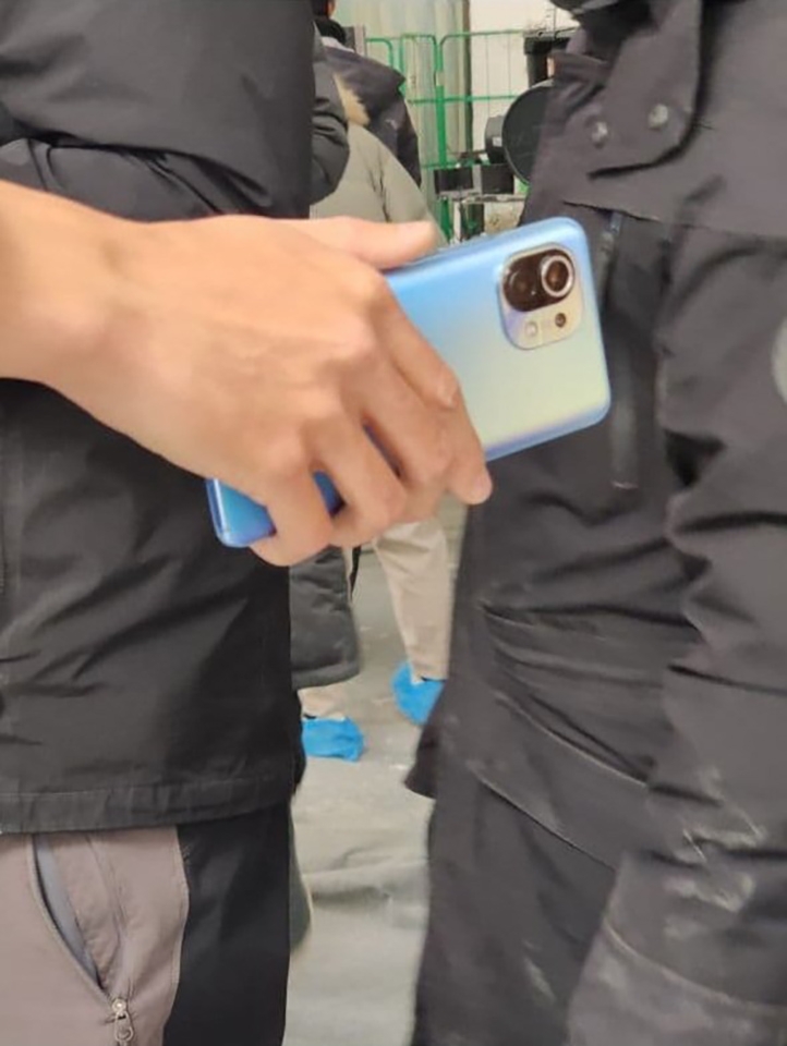 Ảnh thực tế Xiaomi Mi 11 (ảnh 1) Ảnh thực tế Xiaomi Mi 11 (ảnh 1)