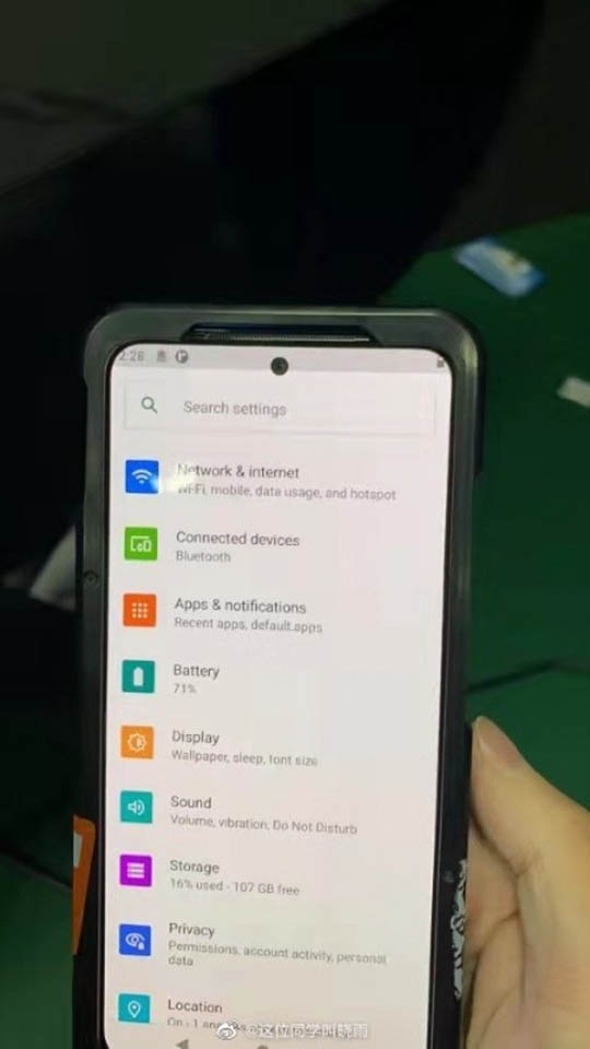 Ảnh thực tế Redmi K40 (ảnh 1) Ảnh thực tế Redmi K40 (ảnh 1)